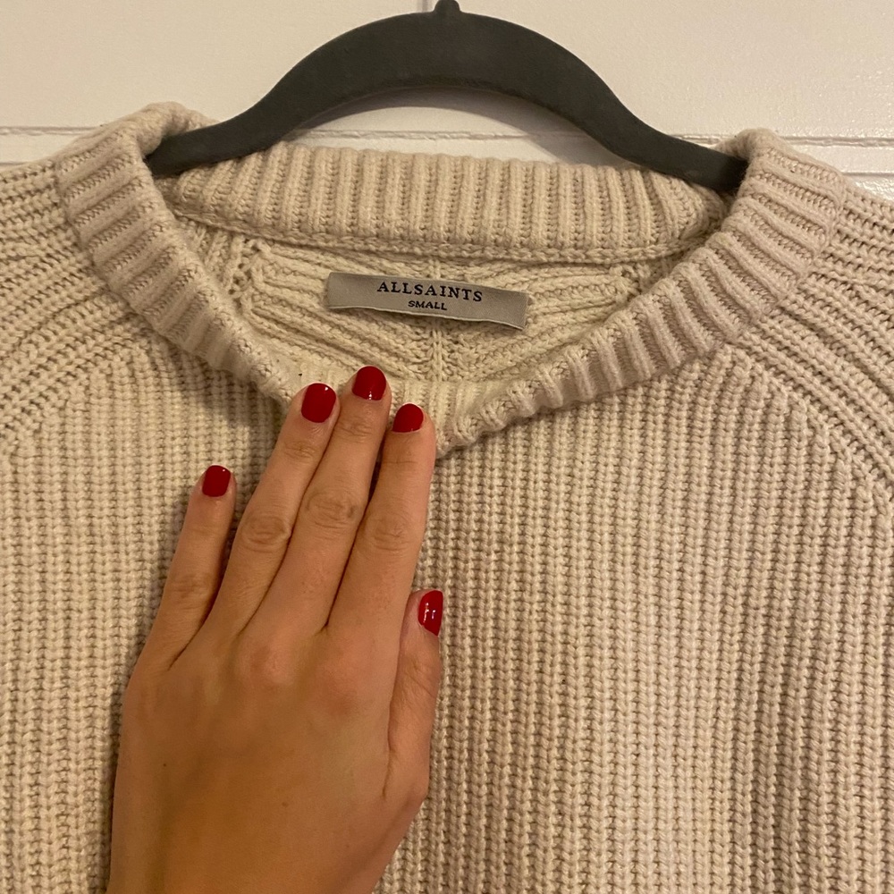 Wool sweater white